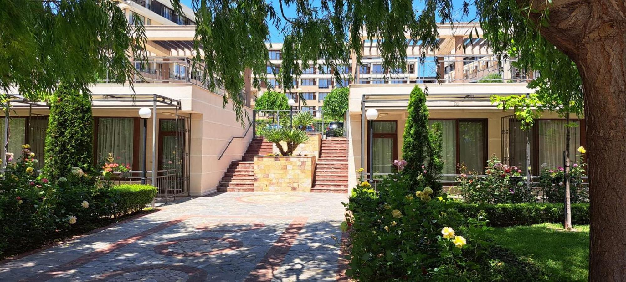 Patrick'S Apartments - Sorrento Sole Mare, Sveti Vlas Exterior foto